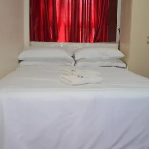 Bed & Breakfast Lyndhurst, Blackpool